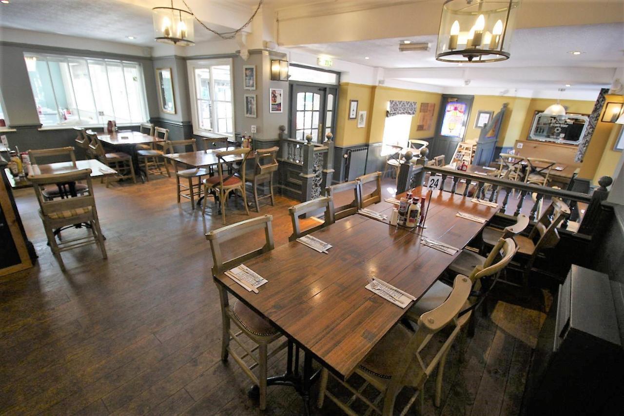 史云顿 太阳旅馆酒店 外观 照片